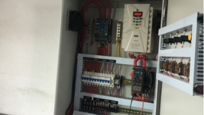 變頻器上電無(wú)顯示故障怎么處理？變頻器廠家德瑞斯告訴你